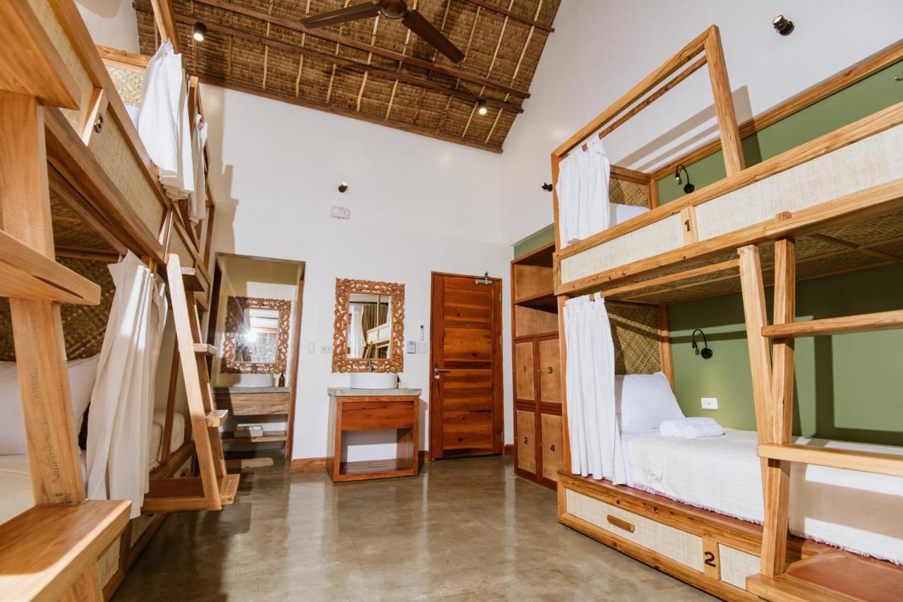 Las Palmas Villas And Casitas Siargao Хенераль-Луна Екстер'єр фото